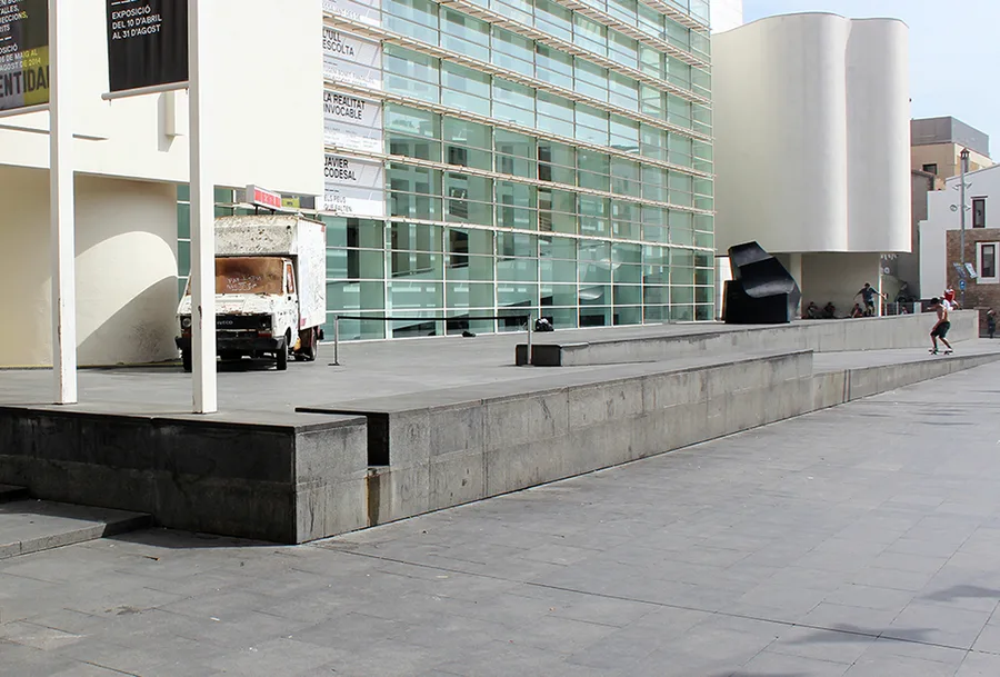MACBA / Plaça dels Àngels