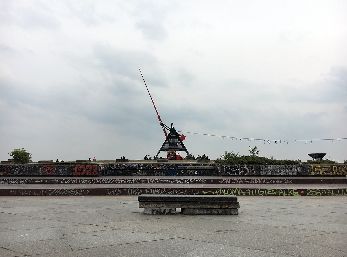 Stalin Plaza / Letná